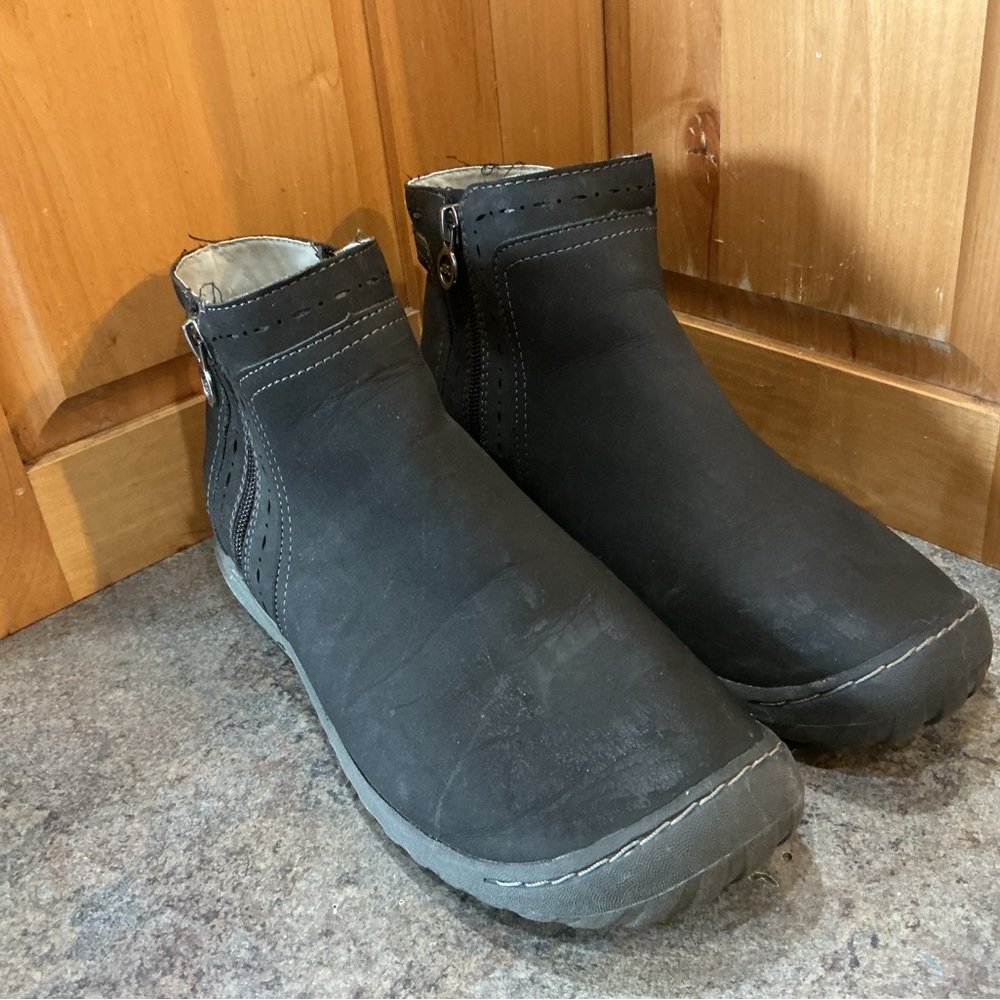 JBU Black Ankle Boots